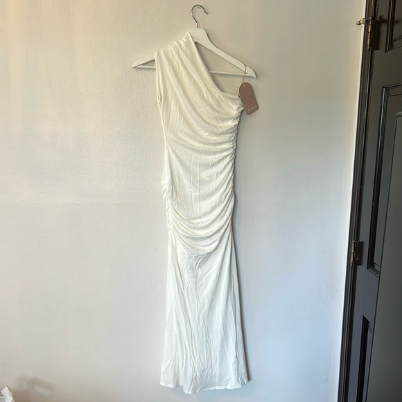 Meshki Dresses & Skirts - MESHKI Chloe Peached Jersey One Shoulder Midi Dress - Ivory